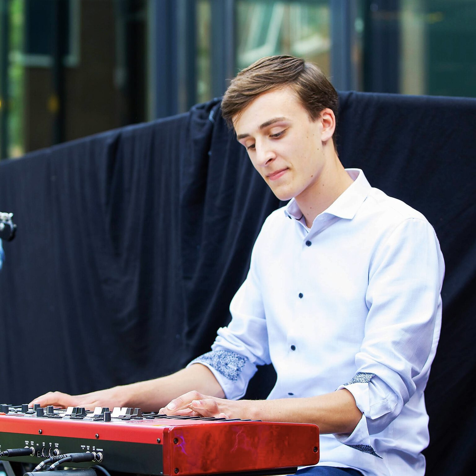 Voorkant diplomauitreiking